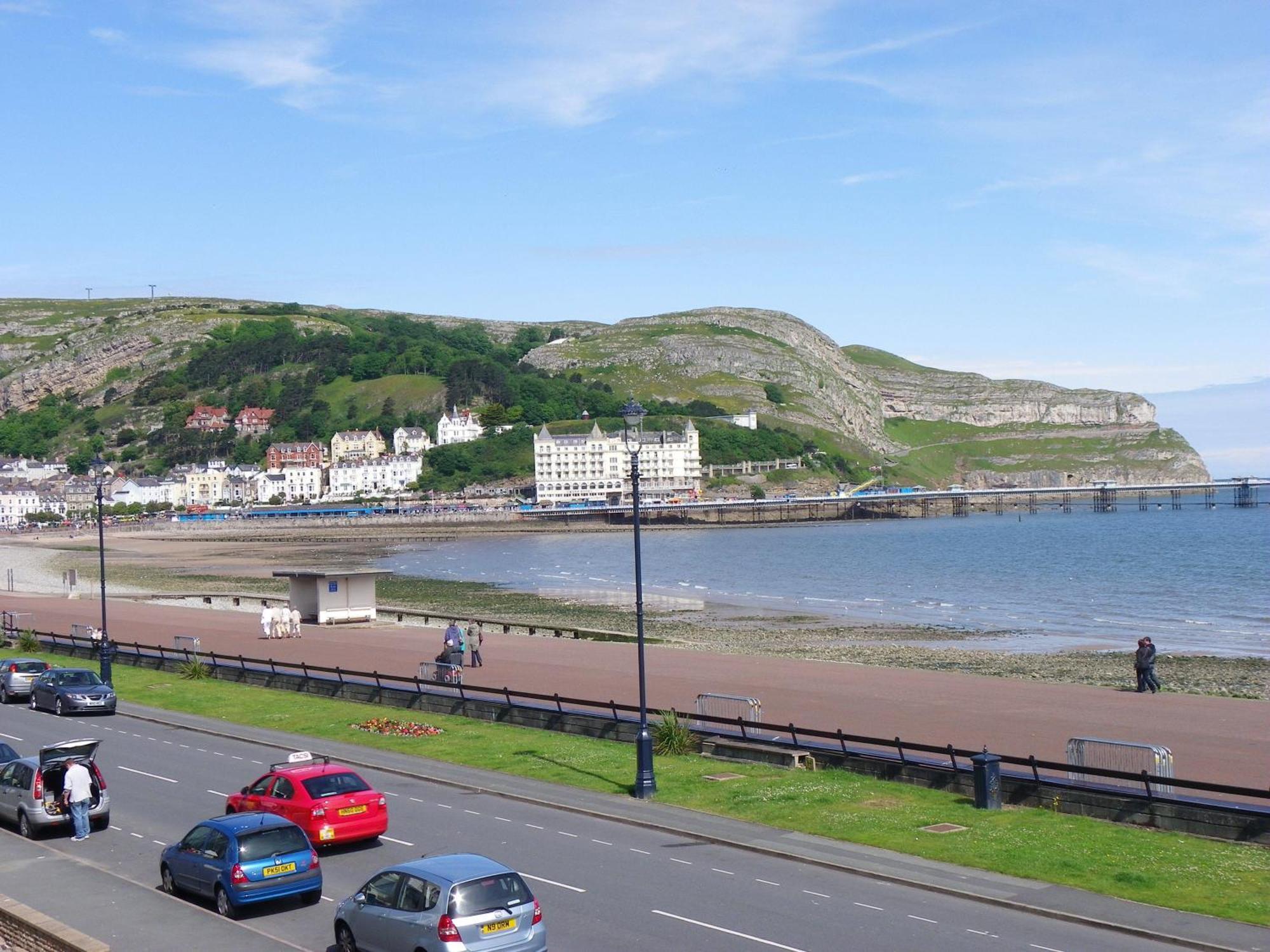 The Oasis Hotel Llandudno Eksteriør bilde